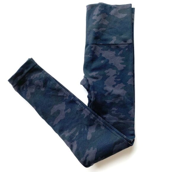 SPANX Look at Me Now Seamless Black Camo Leggings Shaping Smooth Stretchy - Picture 6 of 12